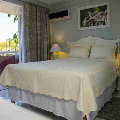 Emerald Corner at Fishermans Point Rooms