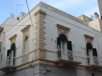 Dimora Girolamo Hotels near Centro Storico di Polignano a Mare