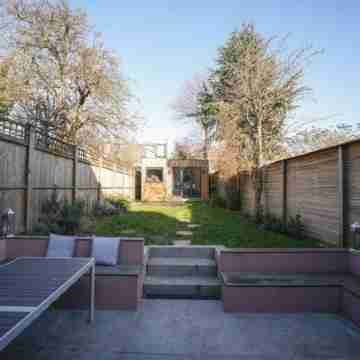 Stunning Modern 5-Bed House in Central London Hotel Exterior