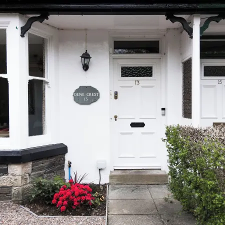 Denecrest Guest House