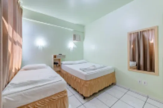 Oasis Chartouni Hotel