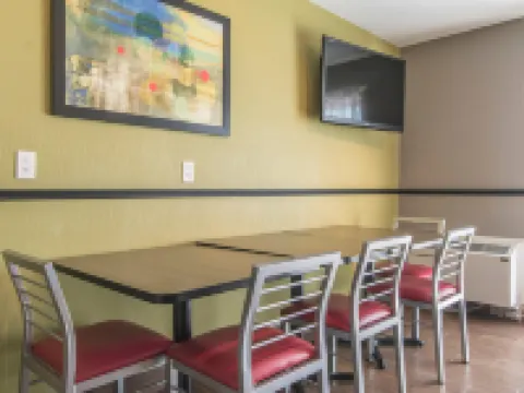 Comfort Inn Hotels in Cochrane District