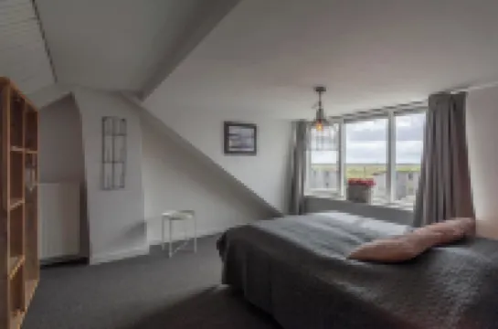 Spacious Villa with Garden