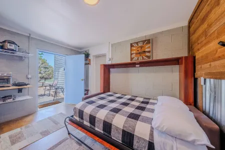 Studio Cottage near Bryce Canyon and Zions National Parks