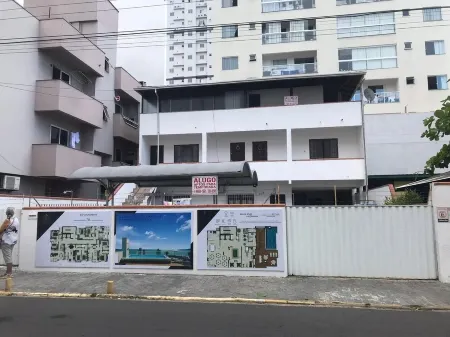 Apartment season Meia Praia Отели в г. Itapema