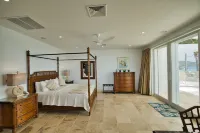 Oceanfront 5-Stars Starfish Villa, Dawn Beach, Private Pool, Secured, Concierge Hotels near Dawn Beach