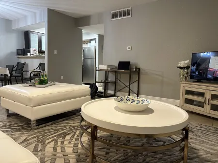 Brand New Two bedroom property. All new. Отели в г. Алтамонте Спрингс