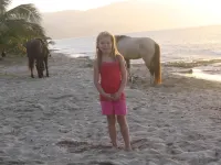 2 bedroom apartment in mountain top villa with pool.. Hotels in Northwest