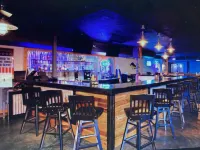Paradise on the Sarasota Bay, Close to Gulf Beaches, Heated Pool, Restaurant