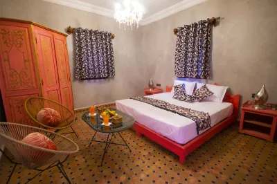 600m2 oriental palace with swimming pool, quiet location. Các khách sạn ở 
