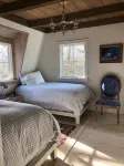 Amazing Getaway! Stunning East Hampton house. CAPTIVATING!