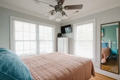 4 bed/4Baths 2 mins. to ocean on golf cart -Free Waterpark with your stay! Hotels in der Nähe von Ocean Lakes Family Campground
