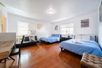 7 Bedrooms *May House* Gated Close to Chinatown