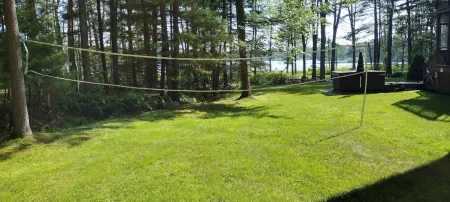 Lake Front Heated Floors Romantic Hot Tub Firepit Foosball Ski Screen Porch Boat Отели в г. Хайленд