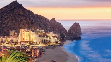 NEW! Huge & Elegant LUXE 2Br GREAT View & Location Отели рядом с достопримечательностью «Los Cabos Whale Shark»