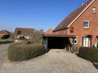 Lotseninsel Holiday home near the beach Hotels near Lichtermeer by Elektrohaus Mehlby