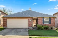 2025 Special! 3BR, Sleep 8- 2 King Beds, 4 Full Beds