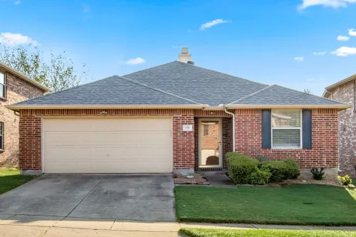 2025 Special! 3BR, Sleep 8- 2 King Beds, 4 Full Beds