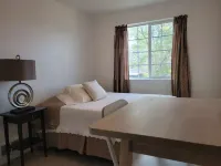 Birdsnest Rest Downtown Redmond Or. Walk to restaurants, breweries and shopping!