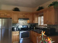 New Listing!Verdant Paradise. Relaxing Vacation In The Lush Tropical Rain Forest Hotels in Northwest