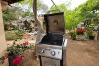 Off grid living! Enjoy and love the Nature! Hotels in Savaneta