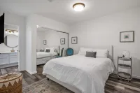 Newly Remodeled Home @ the Omni at Rancho Las Palmas in Rancho Mirage! Hotels near Tolerance Education Center