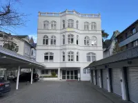 Apartment 12 sea view - 5 stars , own beach chair