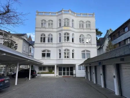 Apartment 12 sea view - 5 stars , own beach chair