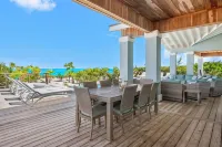 Luxurious 5000 sqft SilverPalmsVilla Private Heated Pool/Spa/ocean gazebo/kayaks