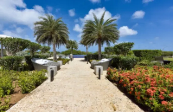 Brand New Apartment, Panoramic Ocean Views