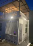2 bedroom apartment 5 min walk to the beach!