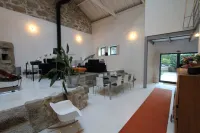 150 meters of private riverfront