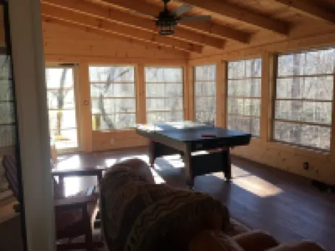 Comfortable Mountain Home with Access to Private Dock on Lake Burton