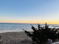 Studio COTTAGE #1- WALK to Keyes Memorial BEACH Barnstable- Hyannis