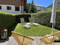 On the outskirts of Megève, 2 1/2 rooms 45M2, sleeps 4 with garden/terrace