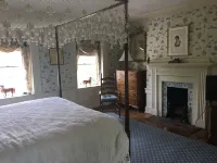 Spread Eagle Tavern and Inn Hotels in Hanoverton