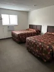 Midway Budget Inn - parking
