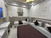 Hotel Shree Guru Hotels in 
