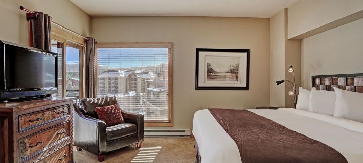 Village at Breckenridge Condos Sleeps 8 - Ski in Out Walk Downtown Hotels in Breckenridge