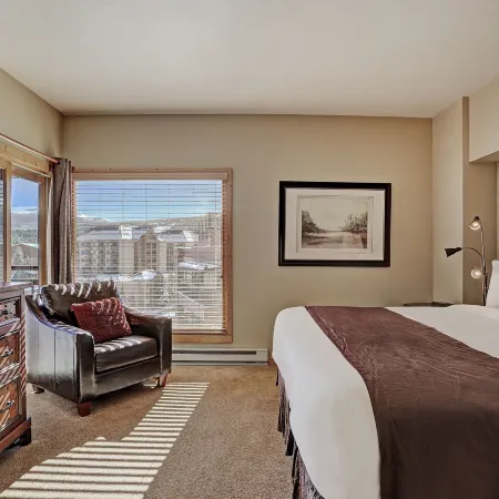 Village at Breckenridge Condos Sleeps 8 - Ski in Out Walk Downtown