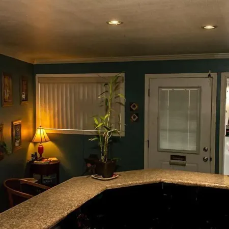 Maple Leaf Motel