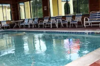 Golden Manor Inn & Suites Các khách sạn ở Vine Grove