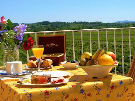 Logis Hôtel la Bastide des Monges Отели в г. Мериндоль-Лез-Оливье