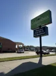 Columbus Inn - parking