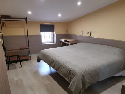 호스탈 레스토랑 칼 두란 Roca Foradada 주변 호텔