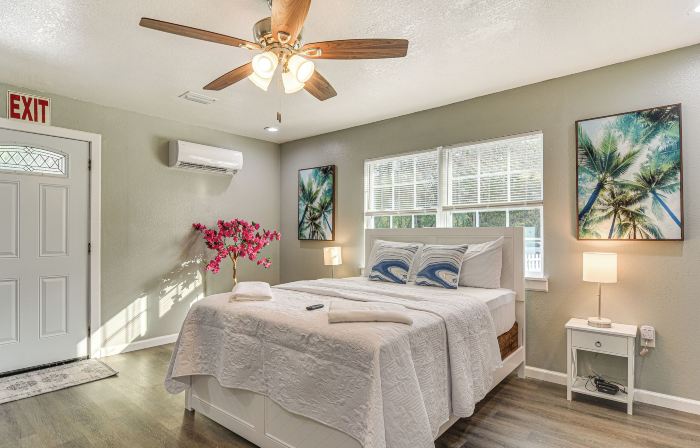 Breezy Tampa Home w/ Yard: Perfect for Long Stays