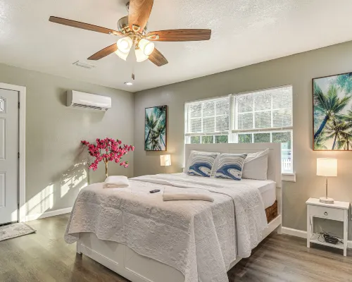 Breezy Tampa Home w/ Yard: Perfect for Long Stays Hotels in Lutz