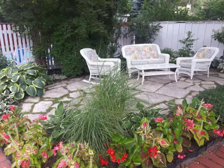 Historic Wilson-Guy House Отели в г. Ниагара-он-те-Лейк