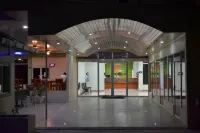 Caribbean Inn Hotels in Lusignan