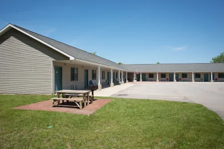 The Kingsley Suites Отели в г. Файф Лейк